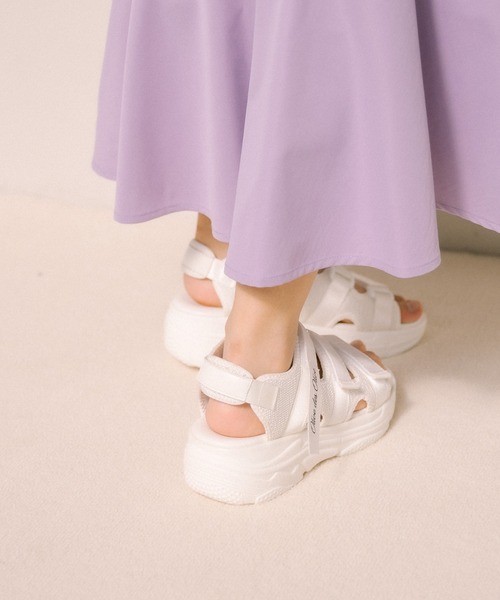 OLIVE des OLIVE（オリーブデオリーブ）の「スポーツサンダル（サンダル・レディース・ホワイト/ブラック・SMALL/MEDIUM/LARGE）」の9枚目の写真