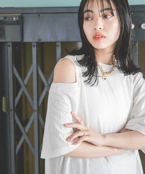 JEANASIS（ジーナシス）の「アシメショルダースリットTEE/285060（Tシャツ/カットソー・レディース・オフホワイト/ブラック/ピンク・FREE）」の15枚目の写真