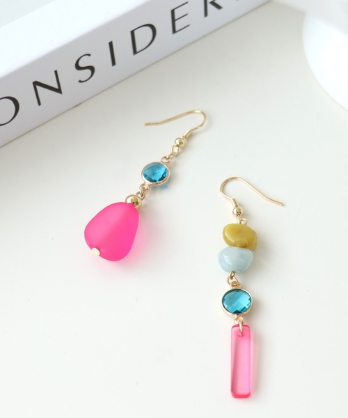 Three Four Time（ｽﾘｰﾌｫｰﾀｲﾑ）の「カラーマルチアシメピアス（ピアス（両耳用）・レディース・イエロー/ブルー/ピンク・FREE）」の3枚目の写真
