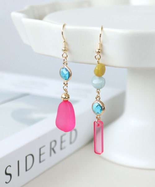 Three Four Time（ｽﾘｰﾌｫｰﾀｲﾑ）の「カラーマルチアシメピアス（ピアス（両耳用）・レディース・イエロー/ブルー/ピンク・FREE）」の15枚目の写真