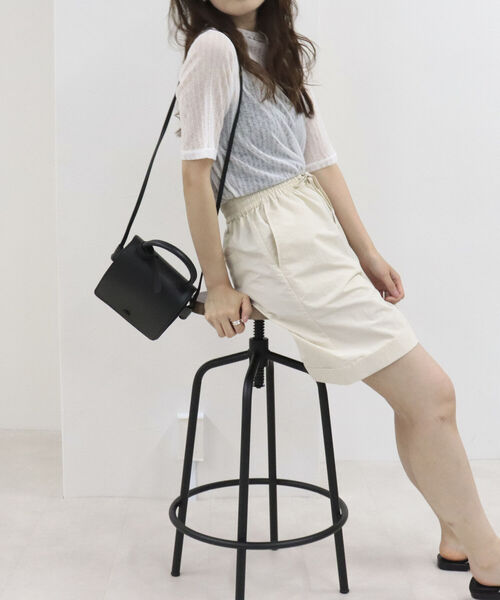 fredy emue（フレディエミュ）の「フラップワンハンドルショルダーバッグ（ショルダーバッグ・レディース・ブラック/ベージュ・FREE）」の14枚目の写真