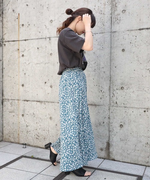 HONEYSUCKLE ROSE（ハニーサックルローズ）の「【HONEYSUCKLE ROSE】小花柄スカート（スカート・レディース・グリーン/ダークグレー・M/L）」の7枚目の写真