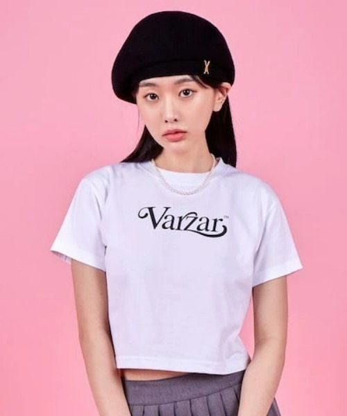 VARZAR(バザール)の「VARZAR(バザール)/Leaf VZ Logo Crop T-Shirts/VZ ロゴ クロップ Tシャツ(Tシャツ/カットソー・レディース・ホワイト/ブラック/グリーン/アイボリー・S/M)」の1枚目の写真
