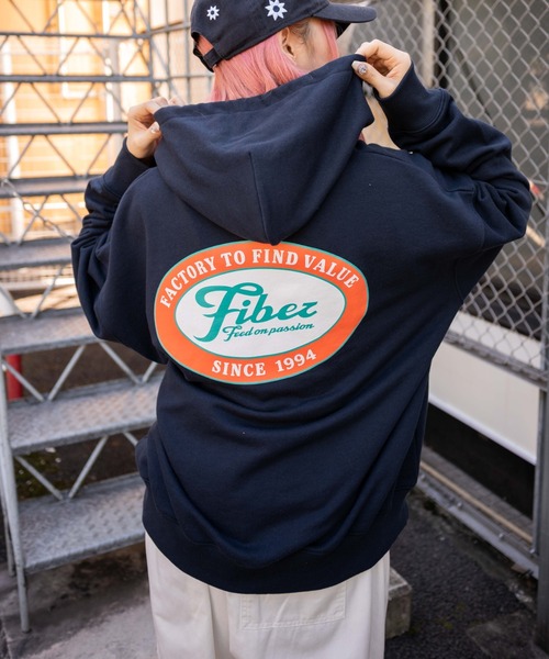 WEGO（ウィゴー）の「WEGO/ヘビーウエイト FACTORYロゴプルパーカー（パーカー・メンズ・ホワイト/ネイビー/オレンジ/オートミール・MEDIUM/LARGE）」の3枚目の写真