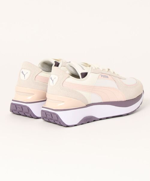PUMA(プーマ)の「PUMA プーマ ウィメンズ クルーズライダー サテン スニーカー(スニーカー・レディース・ホワイト/ホワイト×ホワイト・22.5cm/23.5cm/24.5cm/25.5cm/23.0cm/24.0cm/25.0cm/22.0cm)」の14枚目の写真