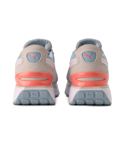 PUMA(プーマ)の「PUMA プーマ ウィメンズ クルーズライダー サテン スニーカー(スニーカー・レディース・ホワイト/ホワイト×ホワイト・22.5cm/23.5cm/24.5cm/25.5cm/23.0cm/24.0cm/25.0cm/22.0cm)」の4枚目の写真