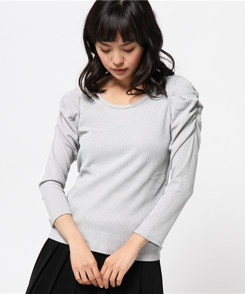 one after another NICE CLAUP（ワンアフターアナザーナイスクラップ）の「【ナイスクラップ】リブパワショルパールプルオーバー（Tシャツ/カットソー・レディース・オフホワイト/アイボリー/グレー/ネイビー・FREE）」の3枚目の写真