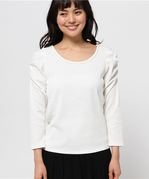 one after another NICE CLAUP（ワンアフターアナザーナイスクラップ）の「【ナイスクラップ】リブパワショルパールプルオーバー（Tシャツ/カットソー・レディース・オフホワイト/アイボリー/グレー/ネイビー・FREE）」の5枚目の写真