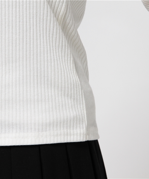 one after another NICE CLAUP（ワンアフターアナザーナイスクラップ）の「【ナイスクラップ】リブパワショルパールプルオーバー（Tシャツ/カットソー・レディース・オフホワイト/アイボリー/グレー/ネイビー・FREE）」の10枚目の写真