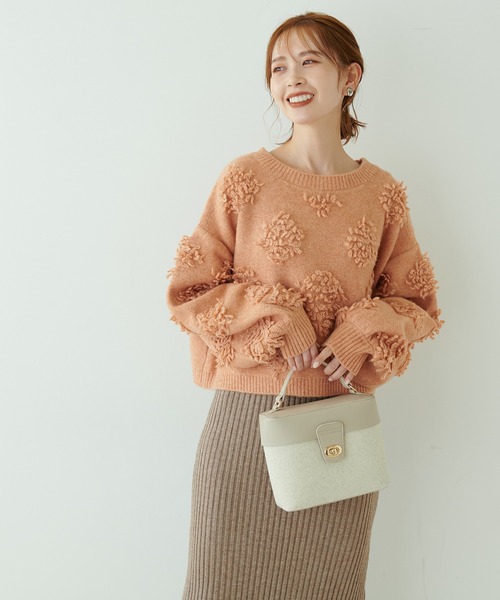 natural couture（ナチュラルクチュール）の「立体感がかわいい１枚　もしゃもしゃフラワーライクショートニット（ニット/セーター・レディース・ピンク/アイボリー/オレンジ/サックスブルー・FREE）」の17枚目の写真