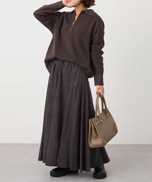 OUVRAGE CLASSE(ウヴラージュクラス)の「細コールフレアスカート(スカート・レディース・ベージュ/チャコールグレー/ブルー・FREE)」の12枚目の写真