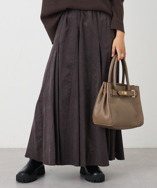 OUVRAGE CLASSE(ウヴラージュクラス)の「細コールフレアスカート(スカート・レディース・ベージュ/チャコールグレー/ブルー・FREE)」の14枚目の写真