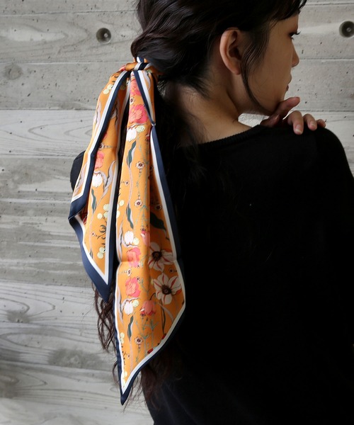 【美品】AMERIバンダナ柄スカーフ　フレアスカート　花柄　ロング 美品】AMERIバンダナ柄スカーフ フレアスカート 花柄 ロング