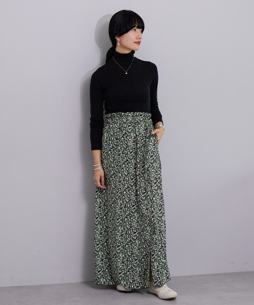 SHENERY（シーナリー）の「シアータートルネックプルオーバー（Tシャツ/カットソー・レディース・ブラック/オフホワイト/オレンジ/イエロー/ブルー/ピンク・FREE）」の20枚目の写真