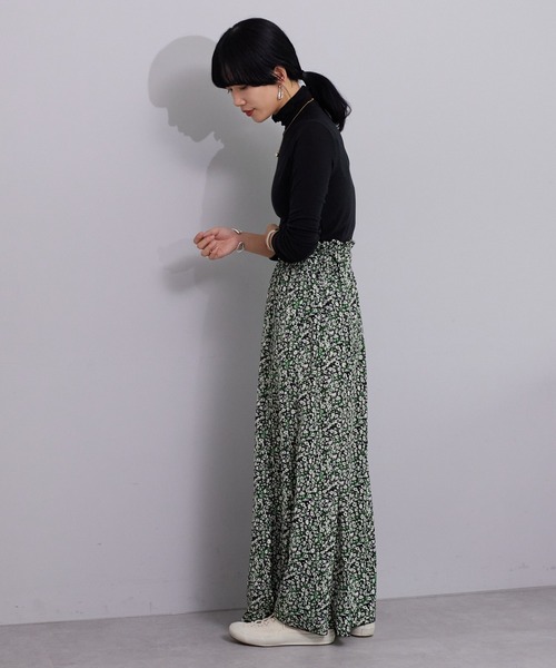 SHENERY（シーナリー）の「シアータートルネックプルオーバー（Tシャツ/カットソー・レディース・ブラック/オフホワイト/オレンジ/イエロー/ブルー/ピンク・FREE）」の21枚目の写真