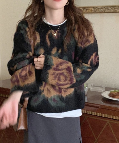 AsRiRe（アスリレイ）の「【AsRiRe】花柄ニットプルオーバー（ニット/セーター・レディース・ブラック/レッド・M）」の3枚目の写真