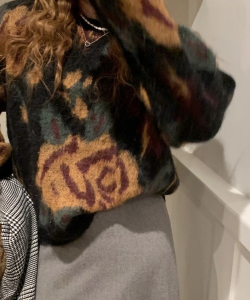 AsRiRe（アスリレイ）の「【AsRiRe】花柄ニットプルオーバー（ニット/セーター・レディース・ブラック/レッド・M）」の11枚目の写真