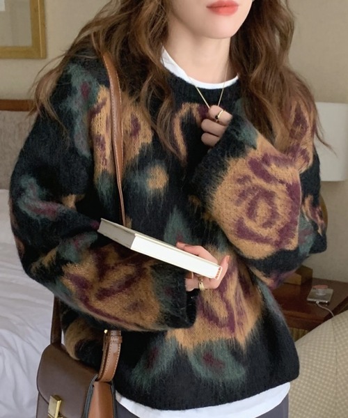 AsRiRe（アスリレイ）の「【AsRiRe】花柄ニットプルオーバー（ニット/セーター・レディース・ブラック/レッド・M）」の5枚目の写真