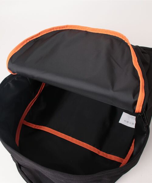 UNIVERSAL PRODUCTS（ユニバーサルプロダクツ）の「UNIVERSAL OVERALL/ユニバーサルオーバーオール / DAYLY RUCKSACK / UVO-142（バックパック/リュック・レディース・ブラック/ブルー/バーガンディー・ONESIZE）」の6枚目の写真