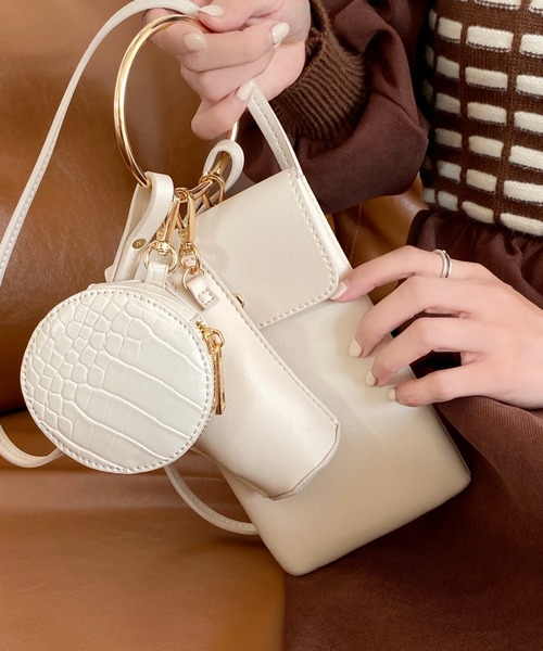 DIAVEL（ディアベル）の「ミニバッグ3点セット サコッシュ ポーチ（ボディバッグ/ウエストポーチ・レディース・ホワイト/ブラック・F）」の6枚目の写真