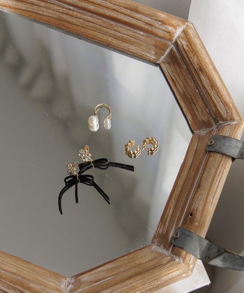 flower（フラワー）の「ドーナッツフープピアス（ピアス（片耳用）・レディース・ゴールド・FREE）」の10枚目の写真