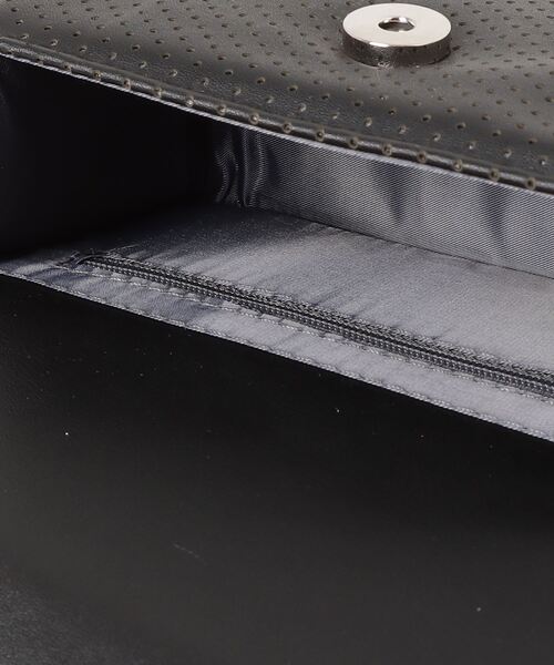 CECIL McBEE（セシルマクビー）の「CECIL McBEE bon voyage ベルトポーチ（ボディバッグ/ウエストポーチ・レディース・ブラック/ホワイト/ピンク・F）」の6枚目の写真