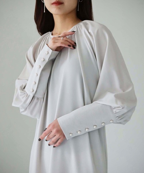 cheriella（シェリエラ）の「【cheriella】WEB限定袖ボタンドレープワンピース（ワンピース・レディース・ライトグレー/ベージュ/ブラック・M）」の13枚目の写真