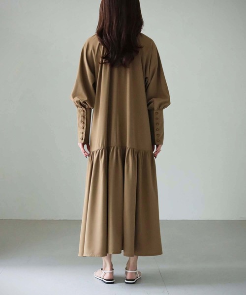 cheriella（シェリエラ）の「【cheriella】WEB限定袖ボタンドレープワンピース（ワンピース・レディース・ライトグレー/ベージュ/ブラック・M）」の21枚目の写真