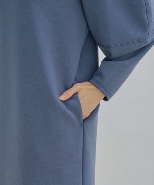 SALON adam et rope'（サロン アダム エ ロペ）の「ボリュームスリーブワンピース（ワンピース・レディース・ホワイト/ブラック/ブルー・FREE）」の12枚目の写真