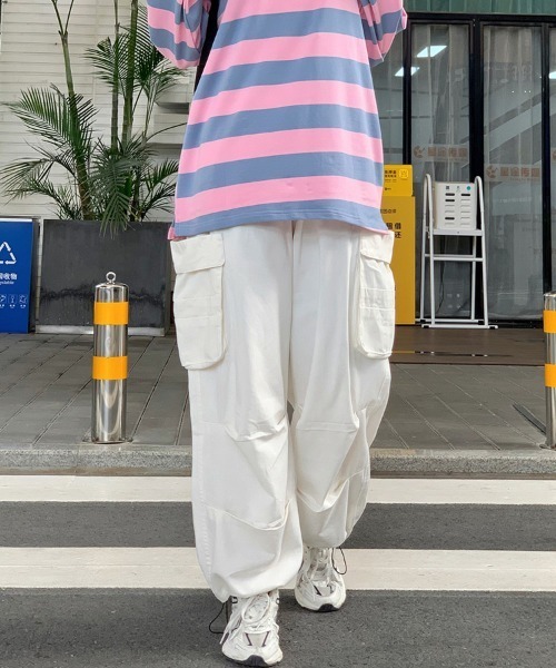 Ressaca(レサーカ)の「ルーズシルエット 2Wayミリタリーベイカーワイドカーゴパンツ(カーゴパンツ・メンズ・ブラック/カーキ/ホワイト・M/L/XL)」の11枚目の写真
