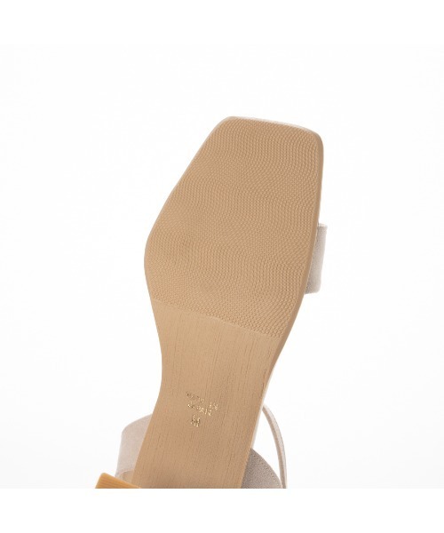 carino（カリーノ）の「スクエアトゥストラップサンダル（サンダル・レディース・クリーム/ダークブラック/レッド・22.5cm/23cm/23.5cm/24cm/24.5cm）」の9枚目の写真