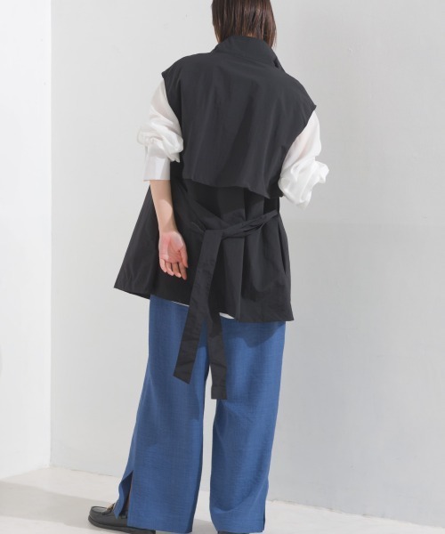 OMNES（オムネス）の「ノースリーブスタンドカラージャケット（その他アウター・レディース・グレイッシュベージュ/アイボリー/ブラック・FREE）」の18枚目の写真