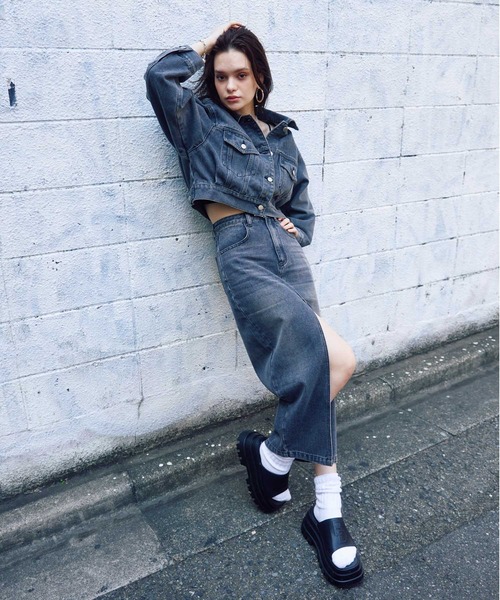 BLONDEY(ブロンディ)の「トラックソールサンダル(サンダル・レディース・ブラック/シルバー・SMALL/MEDIUM/LARGE)」の12枚目の写真