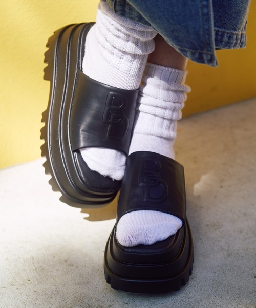 BLONDEY(ブロンディ)の「トラックソールサンダル(サンダル・レディース・ブラック/シルバー・SMALL/MEDIUM/LARGE)」の8枚目の写真