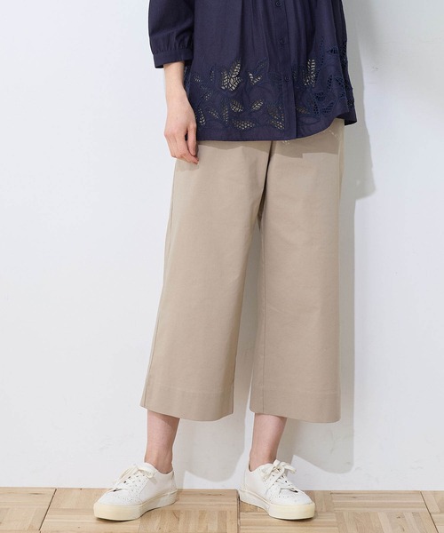 2025販売中　度詰めレディースパンツ　新品未使用タグつき　色　OffWhite SPT タイパンツ ワイドパンツ レディース SPTストライプタイ