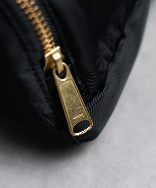 Herschel Supply(ハーシェルサプライ)の「【Herschel Supply】HIP PACKS SIXTEEN(ボディバッグ/ウエストポーチ・レディース・その他4/その他6・FREE)」の5枚目の写真