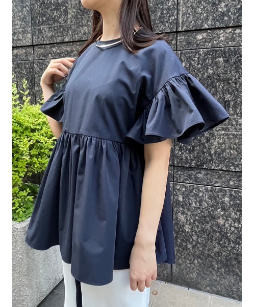 TONAL（トーナル）の「袖フリルギャザーブラウス（シャツ