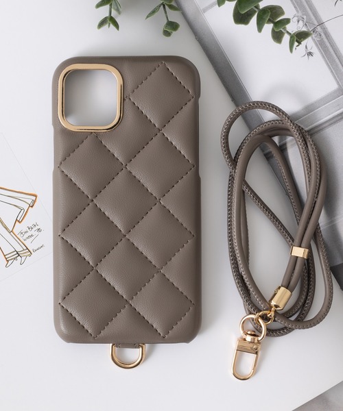 emonique（エモニーク）の「iPhone PUレザー キルティングデザイン ストラップ付スマホケース カバー 【11/11pro/12/12pro/13/13pro/14/14pro/15/15Pro/16/16pro/16e/17/17pro/Air対応】（スマホケース/カバー・レディース・ブラック/パープル/ベージュ/グリーン/ピンク・iPhone 11/iPhone 11 Pro/iPhone 12/iPhone 12 Pro/iPhone 13/iPhone 13 Pro/iPhone 14/iPhone 14 Pro/iPhone 15 Pro/iPhone 15/iPhone 16/iPhone 16 Pro/iPhone 16e/iPhone 17/iPhone 17 Pro/iPhone Air）」の16枚目の写真