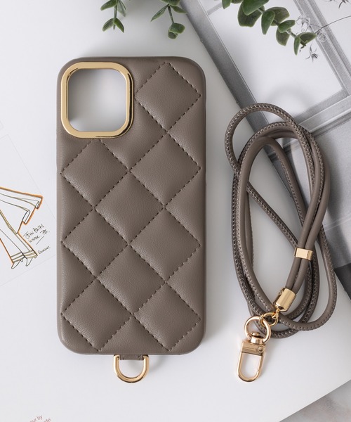 emonique（エモニーク）の「iPhone PUレザー キルティングデザイン ストラップ付スマホケース カバー 【11/11pro/12/12pro/13/13pro/14/14pro/15/15Pro/16/16pro/16e/17/17pro/Air対応】（スマホケース/カバー・レディース・ブラック/パープル/ベージュ/グリーン/ピンク・iPhone 11/iPhone 11 Pro/iPhone 12/iPhone 12 Pro/iPhone 13/iPhone 13 Pro/iPhone 14/iPhone 14 Pro/iPhone 15 Pro/iPhone 15/iPhone 16/iPhone 16 Pro/iPhone 16e/iPhone 17/iPhone 17 Pro/iPhone Air）」の15枚目の写真