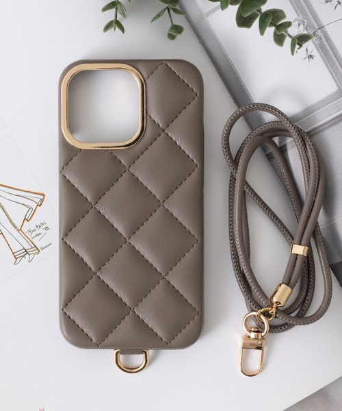 emonique（エモニーク）の「iPhone PUレザー キルティングデザイン ストラップ付スマホケース カバー 【11/11pro/12/12pro/13/13pro/14/14pro/15/15Pro/16/16pro/16e/17/17pro/Air対応】（スマホケース/カバー・レディース・ブラック/パープル/ベージュ/グリーン/ピンク・iPhone 11/iPhone 11 Pro/iPhone 12/iPhone 12 Pro/iPhone 13/iPhone 13 Pro/iPhone 14/iPhone 14 Pro/iPhone 15 Pro/iPhone 15/iPhone 16/iPhone 16 Pro/iPhone 16e/iPhone 17/iPhone 17 Pro/iPhone Air）」の12枚目の写真