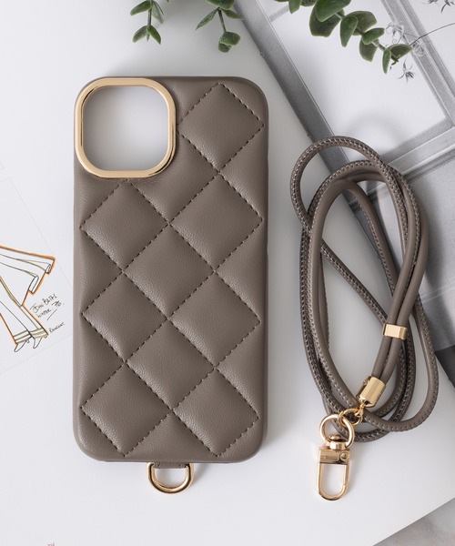 emonique（エモニーク）の「iPhone PUレザー キルティングデザイン ストラップ付スマホケース カバー 【11/11pro/12/12pro/13/13pro/14/14pro/15/15Pro/16/16pro/16e/17/17pro/Air対応】（スマホケース/カバー・レディース・ブラック/パープル/ベージュ/グリーン/ピンク・iPhone 11/iPhone 11 Pro/iPhone 12/iPhone 12 Pro/iPhone 13/iPhone 13 Pro/iPhone 14/iPhone 14 Pro/iPhone 15 Pro/iPhone 15/iPhone 16/iPhone 16 Pro/iPhone 16e/iPhone 17/iPhone 17 Pro/iPhone Air）」の11枚目の写真