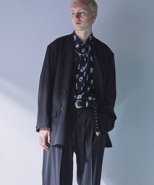 Iroquois(イロコイ)の「IROQUOIS イロコイ / STUDS MEDALLION BELT イタリアンレザースタッズメダリオンベルト / 877101(ベルト・メンズ・ベージュ/ブラック・FREE)」の3枚目の写真