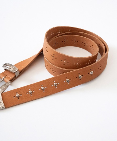 Iroquois(イロコイ)の「IROQUOIS イロコイ / STUDS MEDALLION BELT イタリアンレザースタッズメダリオンベルト / 877101(ベルト・メンズ・ベージュ/ブラック・FREE)」の9枚目の写真