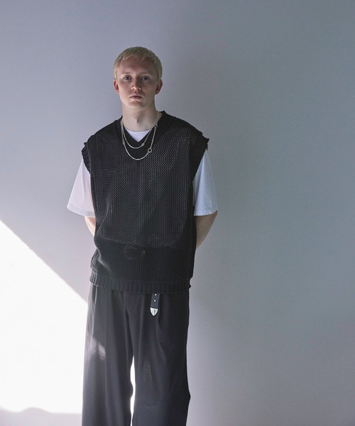 Iroquois(イロコイ)の「IROQUOIS イロコイ / STUDS MEDALLION BELT イタリアンレザースタッズメダリオンベルト / 877101(ベルト・メンズ・ベージュ/ブラック・FREE)」の12枚目の写真