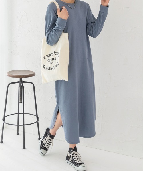 ad thie(アドティエ)の「サイドスリット Tシャツ ワンピース(ワンピース・レディース・ブルー/チャコール/ブラック/ブラウン/ダークブラウン・FREE/LL)」の5枚目の写真