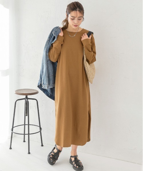 ad thie(アドティエ)の「サイドスリット Tシャツ ワンピース(ワンピース・レディース・ブルー/チャコール/ブラック/ブラウン/ダークブラウン・FREE/LL)」の18枚目の写真