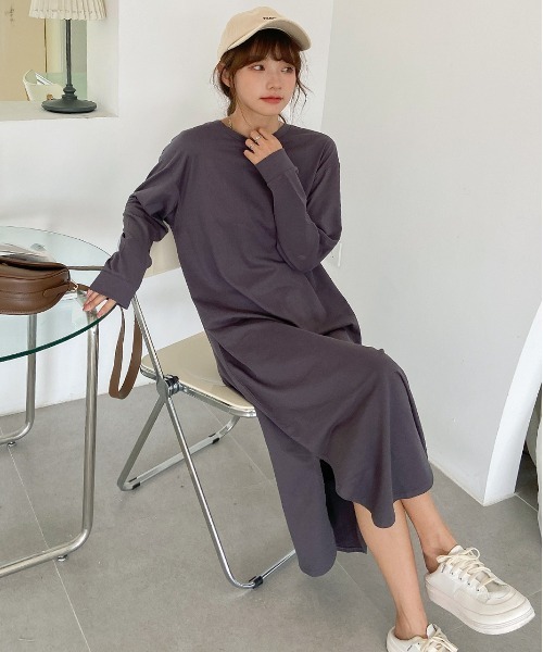 ad thie(アドティエ)の「サイドスリット Tシャツ ワンピース(ワンピース・レディース・ブルー/チャコール/ブラック/ブラウン/ダークブラウン・FREE/LL)」の12枚目の写真