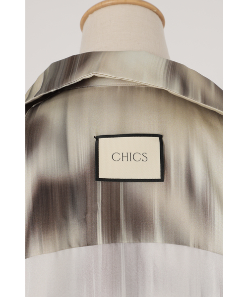 CHICS（シックス）の「【CHICS/シックス】別注ロングガウン（その他トップス・レディース・ベージュ・FREE）」の4枚目の写真