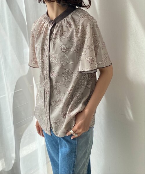 RAY CASSIN(レイカズン)の「フレア袖柄ブラウス(シャツ/ブラウス・レディース・ブラック/グレー/オフホワイト/キナリ・FREE)」の11枚目の写真