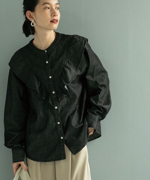 coen(コーエン)の「フリルデニムシャツブラウス(シャツ/ブラウス・レディース・ブラック/コバルトブルー・M/L/S)」の4枚目の写真